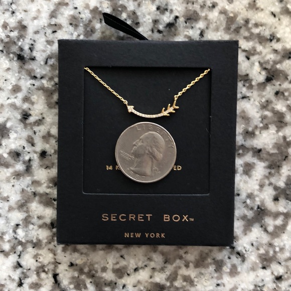 14K Gold Dipped Arrow Necklace - Picture 3 of 3